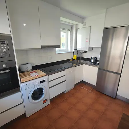 Con Wifi , Ps4 , Garaje, 5 Dormitorios, 3 Banos, Santiago de Compostela