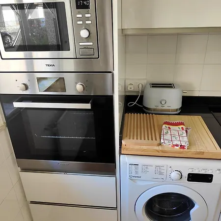 Holiday home Con Wifi , Ps4 , Garaje, 5 Dormitorios, 3 Banos, *