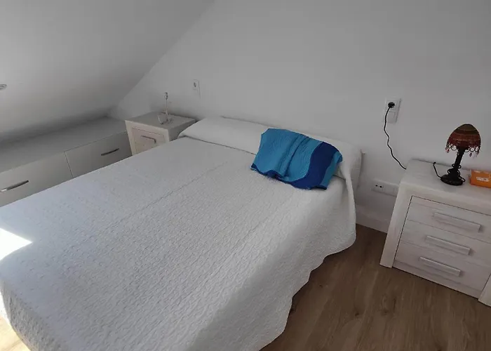 Con Wifi , Ps4 , Garaje, 5 Dormitorios, 3 Banos,