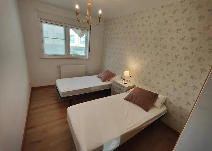 別荘 Con Wifi , Ps4 , Garaje, 5 Dormitorios, 3 Banos, *