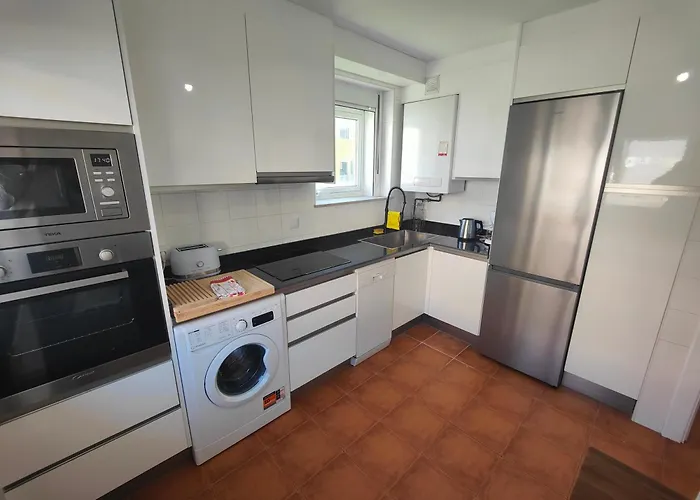 Con Wifi , Ps4 , Garaje, 5 Dormitorios, 3 Banos, サンティアゴ・デ・コンポステーラ