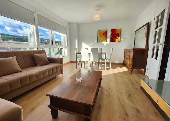 Con Wifi , Ps4 , Garaje, 5 Dormitorios, 3 Banos, 別荘 *